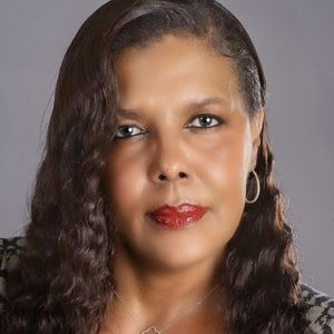 Meet your Posher, Tami r.